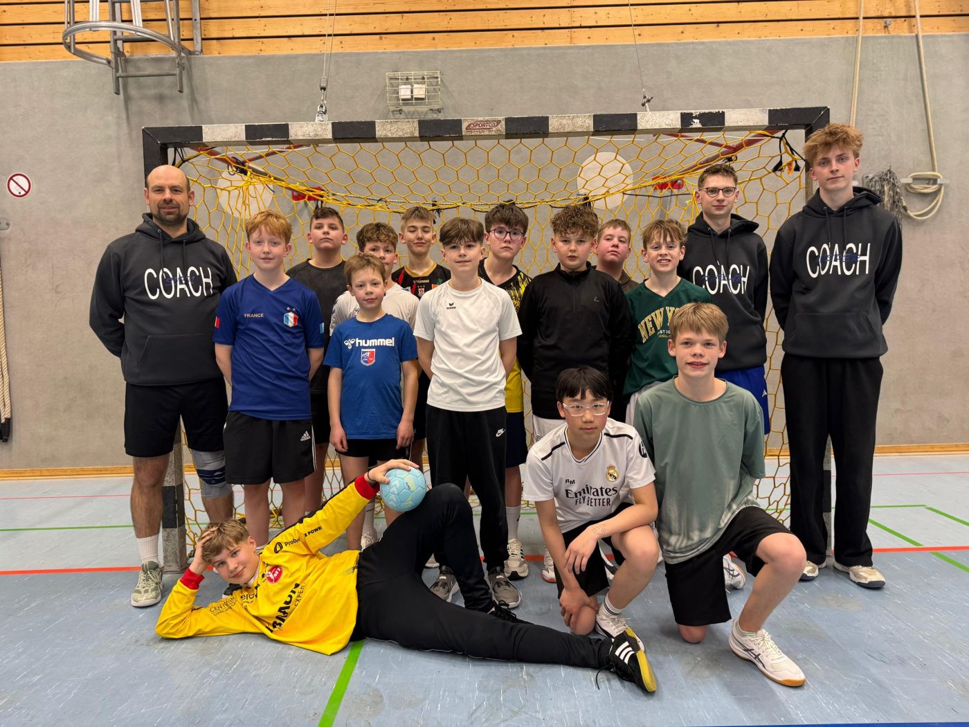 Gruppenfoto 1 scaled 380ad642