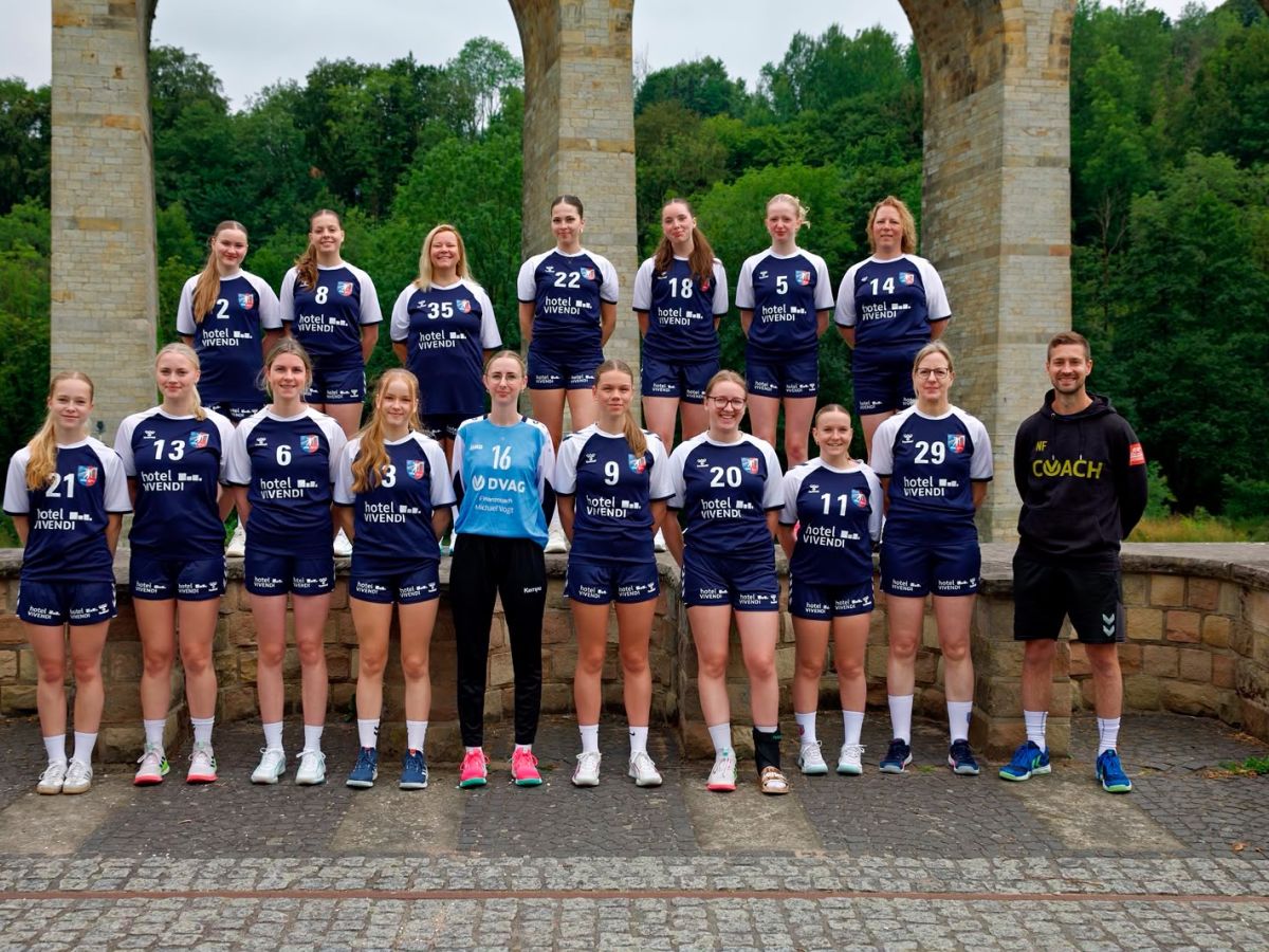 Damen bestreiten erstes Saisonspiel